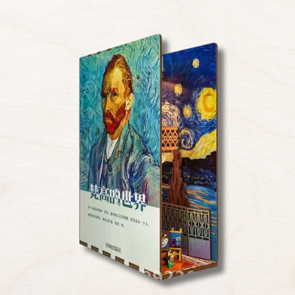Book Nook Van Gogh