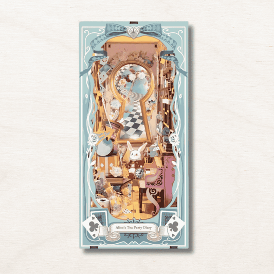 Book Nook Alice in wonderland