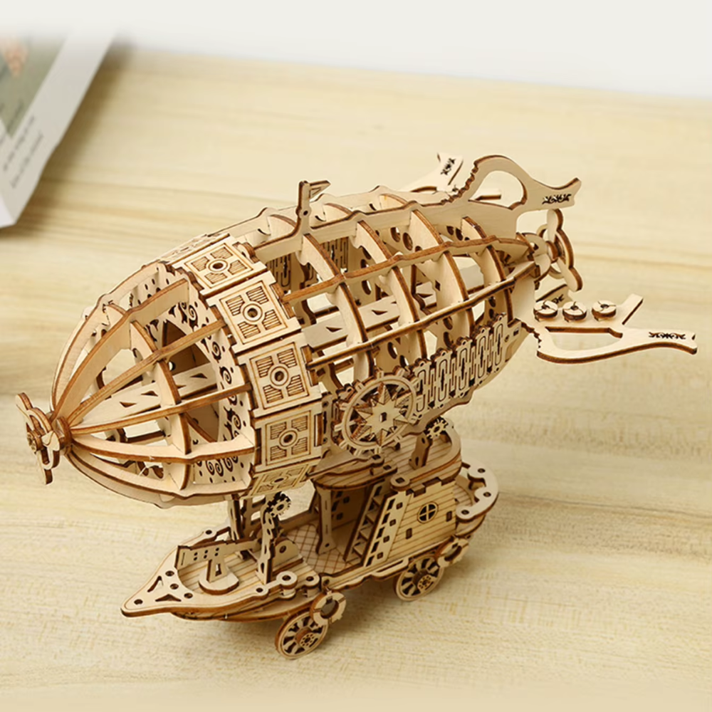 maquette en bois ballon dirigeable EcoCraft