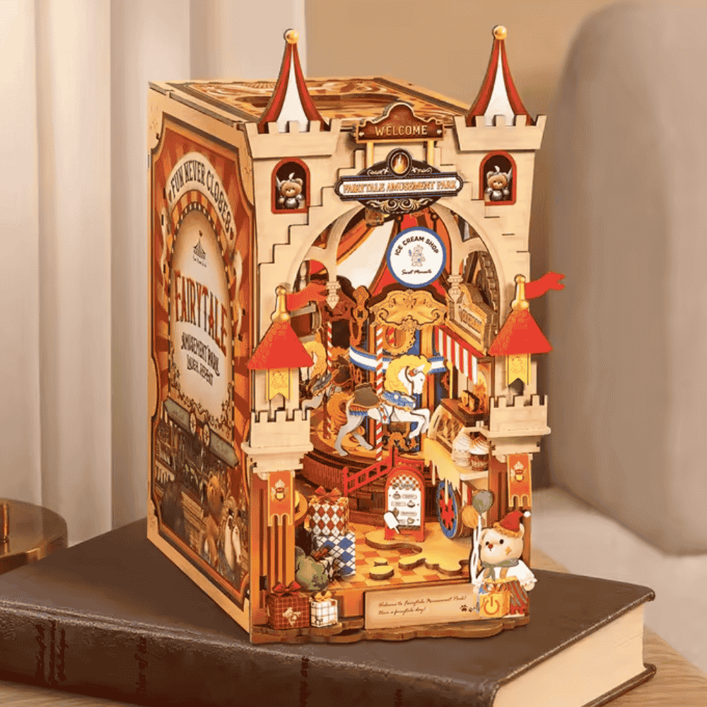 Book Nook en forme de Parc d'attraction rouge et jaune