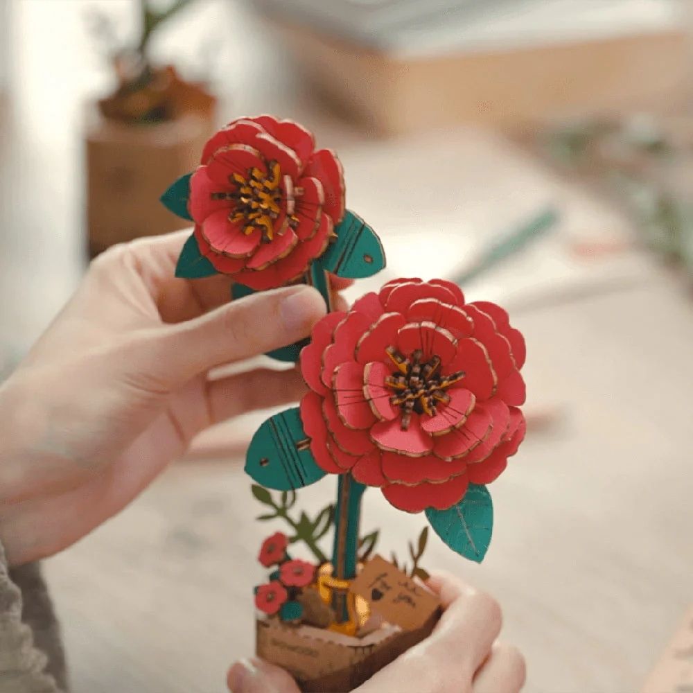 Maquette en bois Camélia rouge