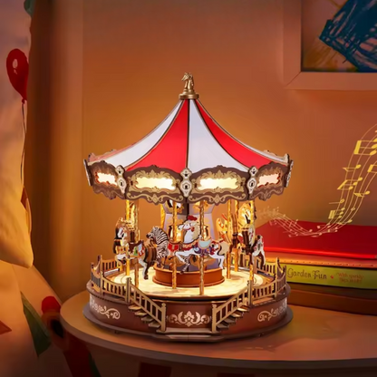 Maquette en bois : boite à musique carousel