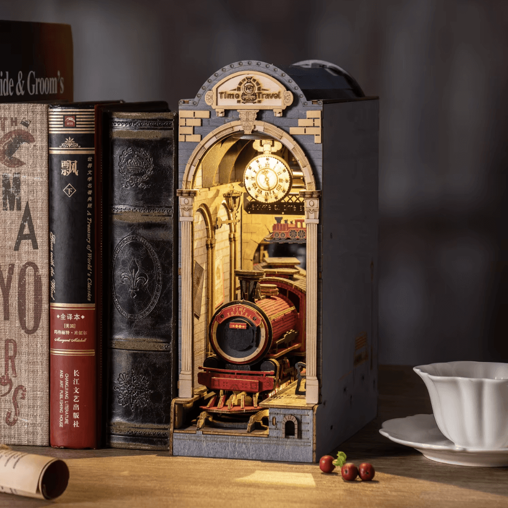 Book Nook Maquette Train EcoCraft