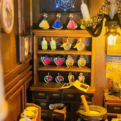Book Nook Mira Magic House