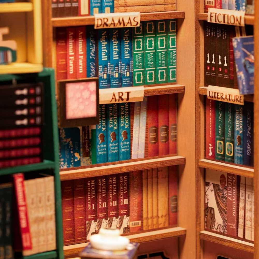 Book Nook Shakespeare