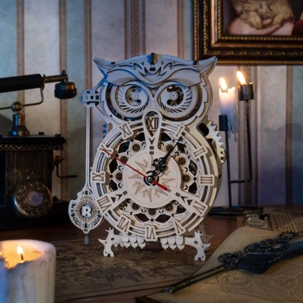 puzzle 3D en bois en forme d'une horloge et d'un hibou 