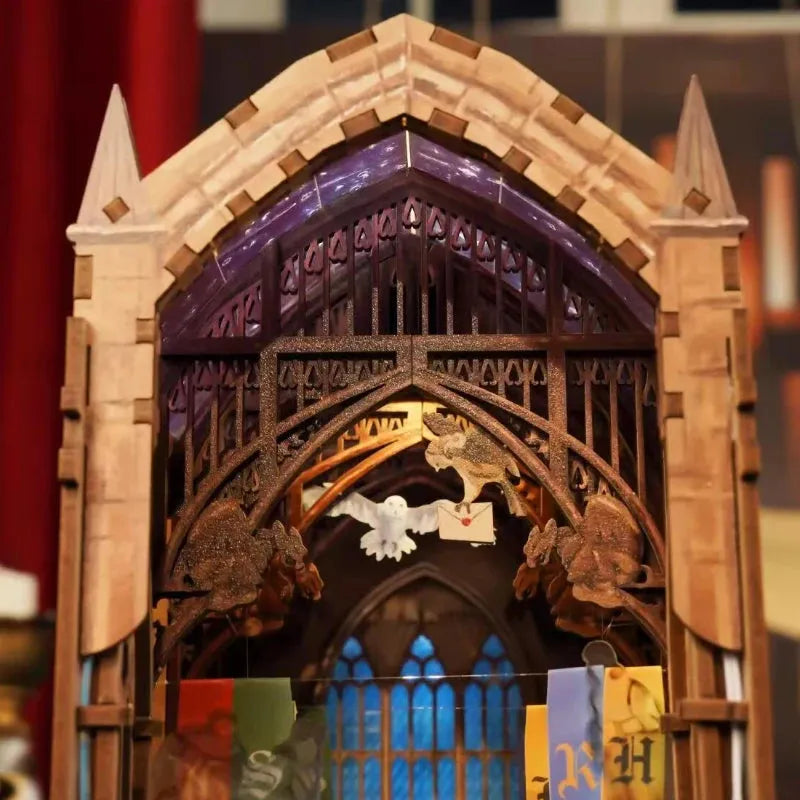  école des sorciers poudlard salle classe rogue bannières 4 maisons 