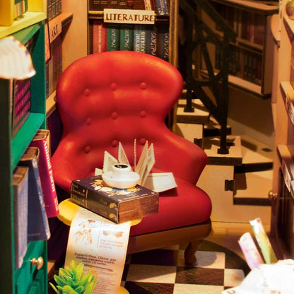 Book Nook Shakespeare