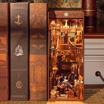 Book Nook Kit Detective Agency : Violin