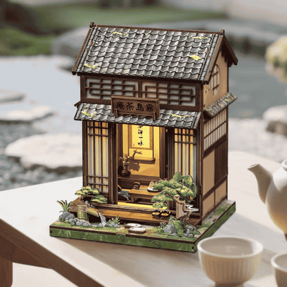diorama en forme de maison japonaise traditionnelle