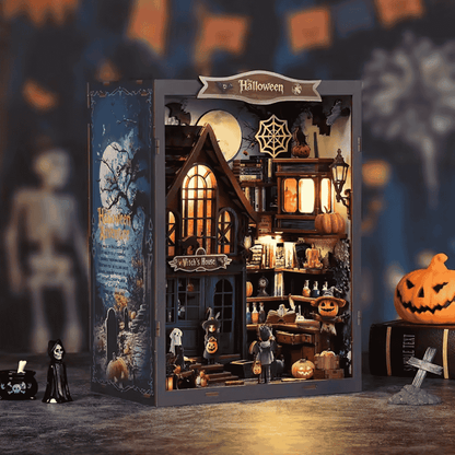 Book Nook Halloween
