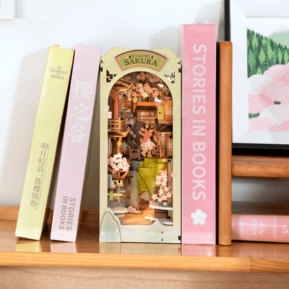 Book nook Sakura